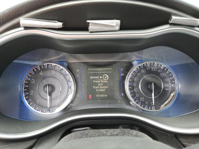 Photo 9 from auction – 2017 CHRYSLER 200 LIMITE with VIN 1C3CCCABXHN500837