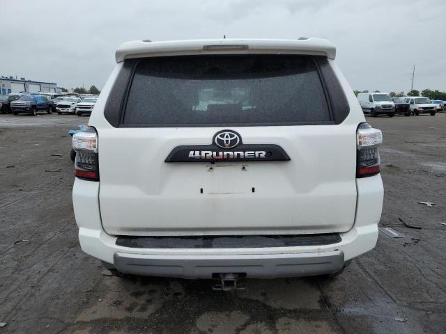 Photo 6 from auction – 2019 TOYOTA 4RUNNER SR with VIN JTEBU5JR6K5658026