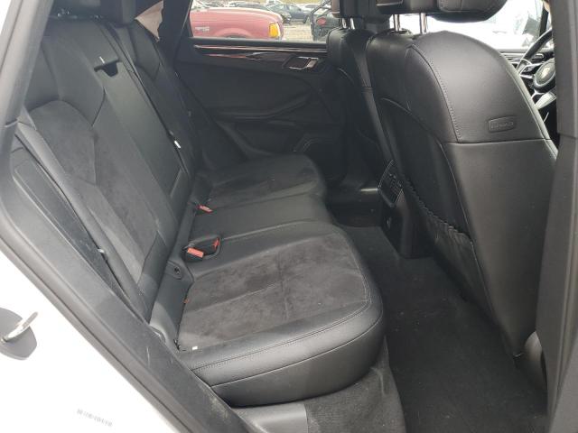 Photo 10 from auction – 2017 PORSCHE MACAN with VIN WP1AA2A5XHLB02020