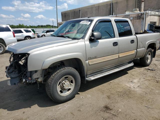 CHEVROLET SILVERADO 2003 with VIN 1GCGK13U13F132246 - Photo from auction