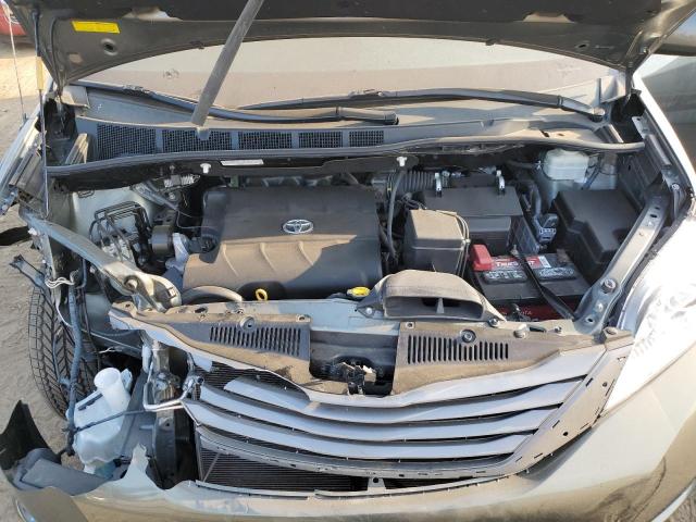 Photo 12 from auction – 2012 TOYOTA SIENNA XLE with VIN 5TDYK3DCXCS222694