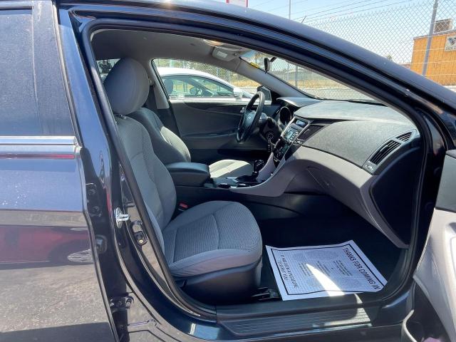 Photo 5 from auction – 2011 HYUNDAI SONATA GLS with VIN 5NPEB4AC0BH157386