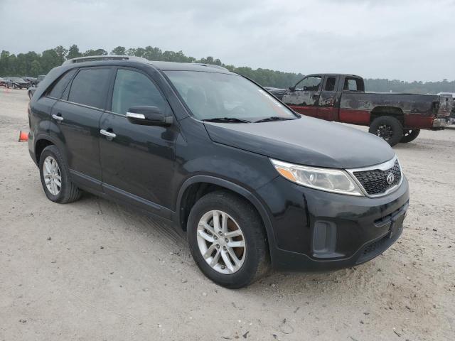 Photo 4 from auction – 2015 KIA SORENTO LX with VIN 5XYKT4A71FG588769