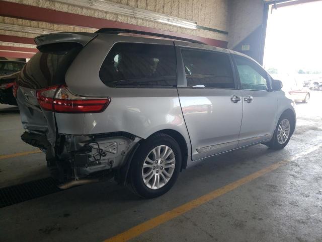 Photo 3 from auction – 2017 TOYOTA SIENNA XLE with VIN 5TDYZ3DC6HS822390
