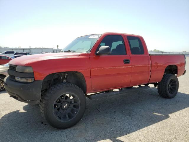 CHEVROLET SILVERADO 2000 with VIN 1GCEK19T4YZ233907 - Photo from auction