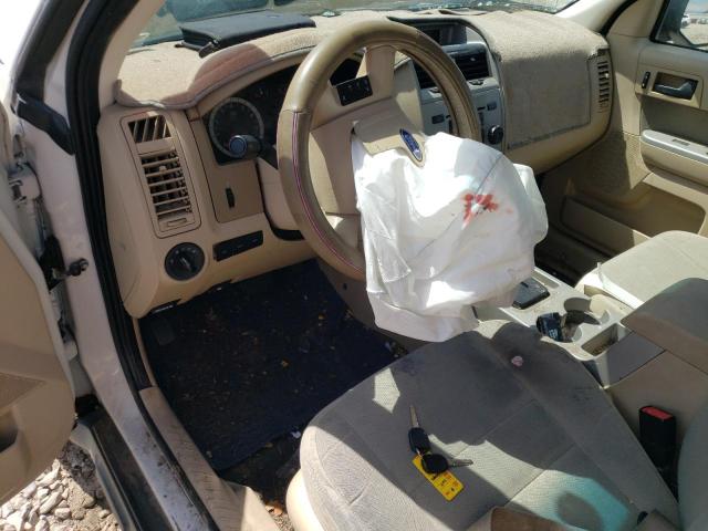 Photo 8 from auction – 2011 FORD ESCAPE XLT with VIN 1FMCU0D74BKB50592