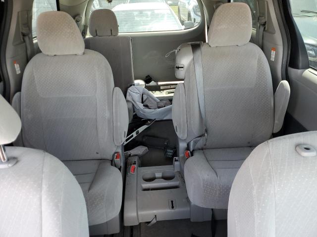 Photo 10 from auction – 2018 TOYOTA SIENNA LE with VIN 5TDKZ3DC1JS932274