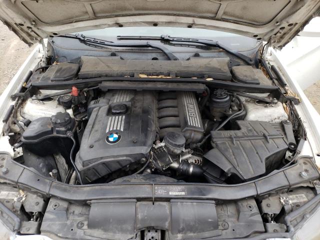 Photo 11 from auction – 2008 BMW 328 I with VIN WBAVA375X8NL44582