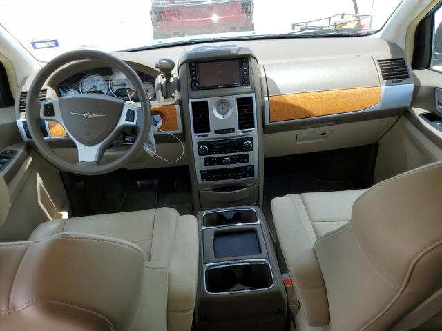 Photo 8 from auction – 2010 CHRYSLER TOWN & COU with VIN 2A4RR7DXXAR436661