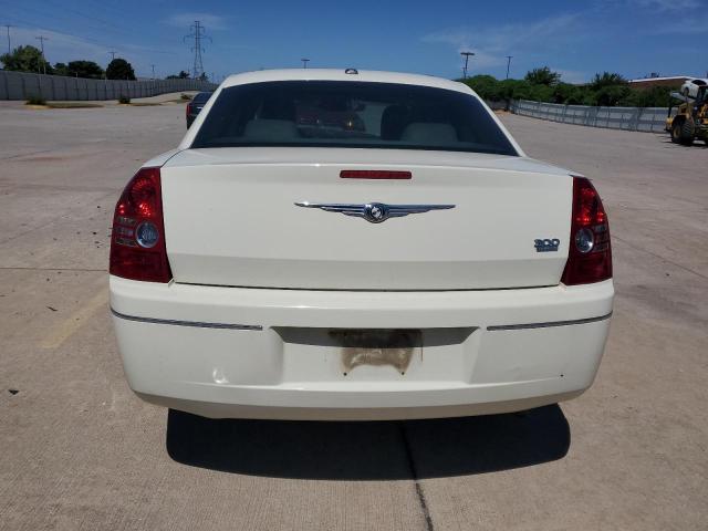Photo 6 from auction – 2010 CHRYSLER 300 TOURIN with VIN 2C3CA5CV7AH330492