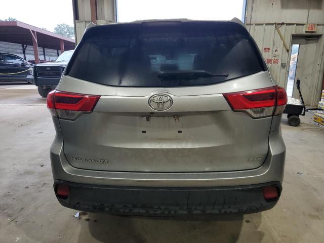 Снимка 6 от търг – 2018 TOYOTA HIGHLANDER с VIN 5TDBZRFH3JS830230
