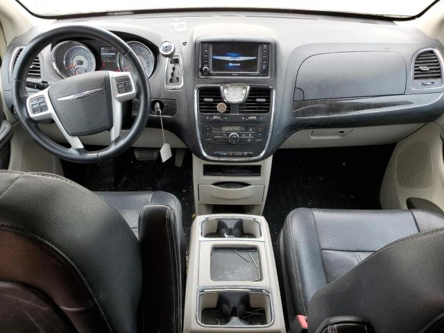 Photo 8 from auction – 2014 CHRYSLER TOWN & COU with VIN 2C4RC1BG1ER248737