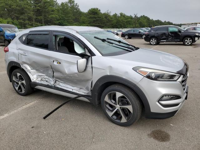 Photo 4 from auction – 2017 HYUNDAI TUCSON LIM with VIN KM8J3CA25HU386329