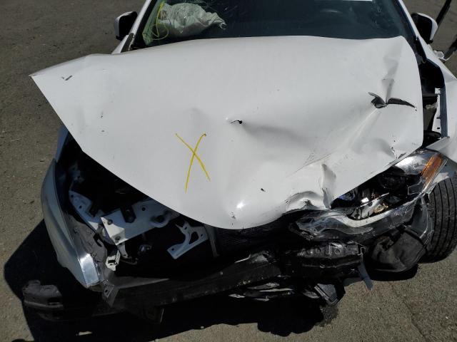 Photo 11 from auction – 2016 TOYOTA COROLLA L with VIN 5YFBURHE2GP530651