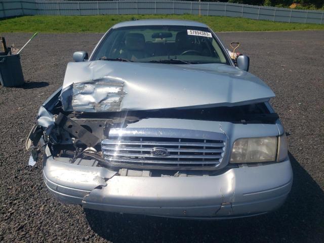 Photo 5 from auction – 2011 FORD CROWN VICT with VIN 2FABP7EV5BX126995