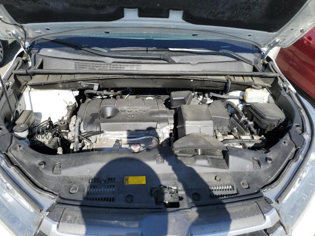 Photo 12 from auction – 2018 TOYOTA HIGHLANDER with VIN 5TDZARFH5JS033841