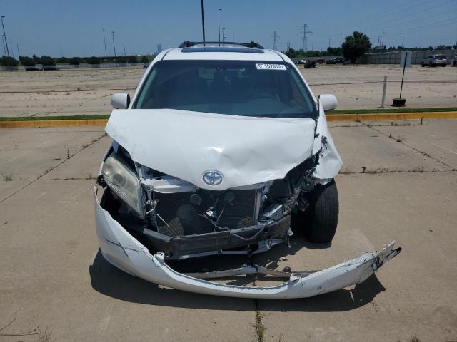 Photo 5 from auction – 2011 TOYOTA SIENNA XLE with VIN 5TDYK3DC5BS010770