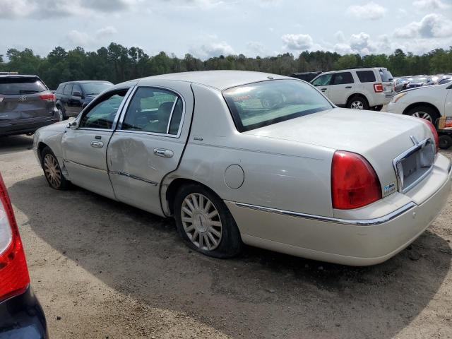 Photo 2 from auction – 2004 LINCOLN TOWN CAR U with VIN 1LNHM83W84Y627344