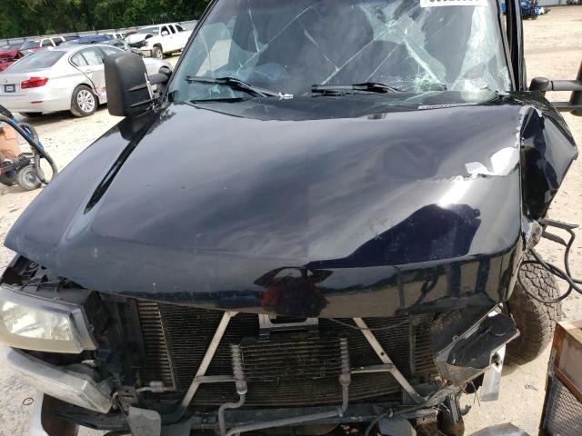 Photo 11 from auction – 2005 CHEVROLET SILVERADO with VIN 1GCHC29255E204491