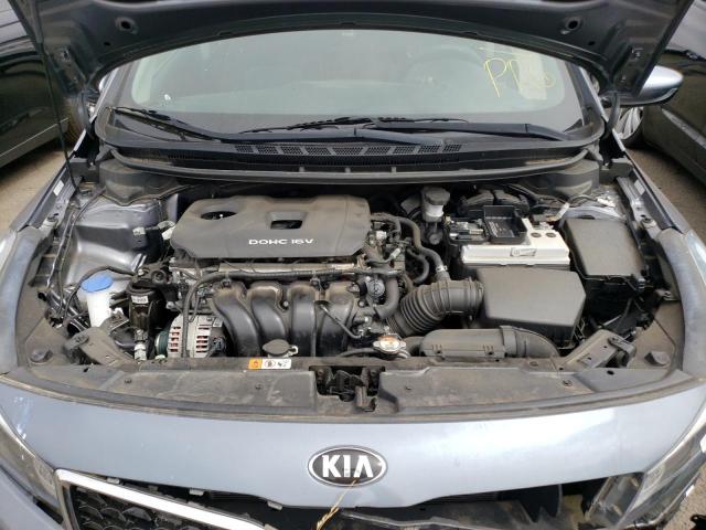 Photo 11 from auction – 2018 KIA FORTE LX with VIN 3KPFL4A77JE187234