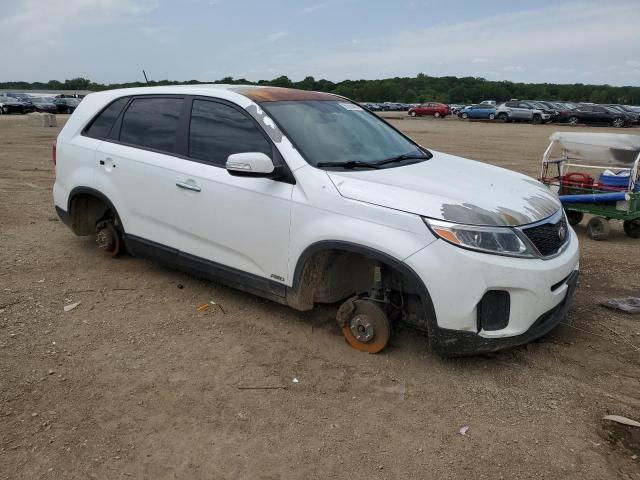 Photo 4 from auction – 2015 KIA SORENTO LX with VIN 5XYKTCA64FG555850