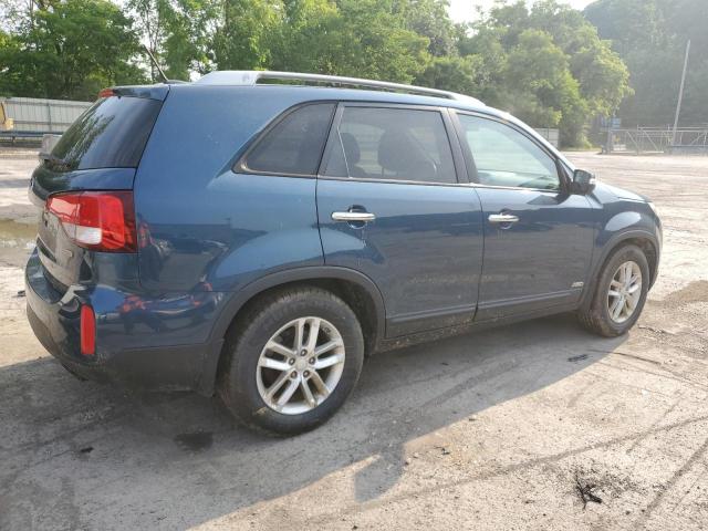 Photo 3 from auction – 2014 KIA SORENTO LX with VIN 5XYKTCA67EG455739