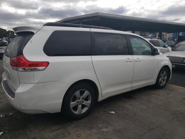 Photo 3 from auction – 2011 TOYOTA SIENNA LE with VIN 5TDKK3DC4BS002391