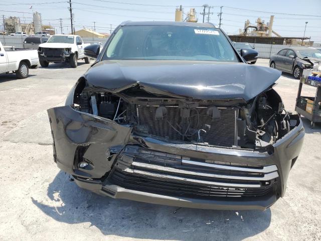 Photo 5 from auction – 2018 TOYOTA HIGHLANDER with VIN 5TDKZRFH4JS537016