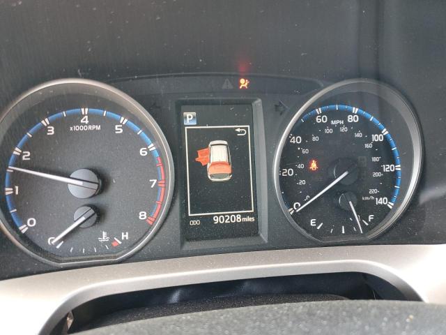 Photo 9 from auction – 2018 TOYOTA RAV4 ADVEN with VIN JTMRFREV0JD230212