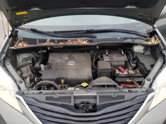 Photo 12 from auction – 2013 TOYOTA SIENNA LE with VIN 5TDKK3DC2DS365596