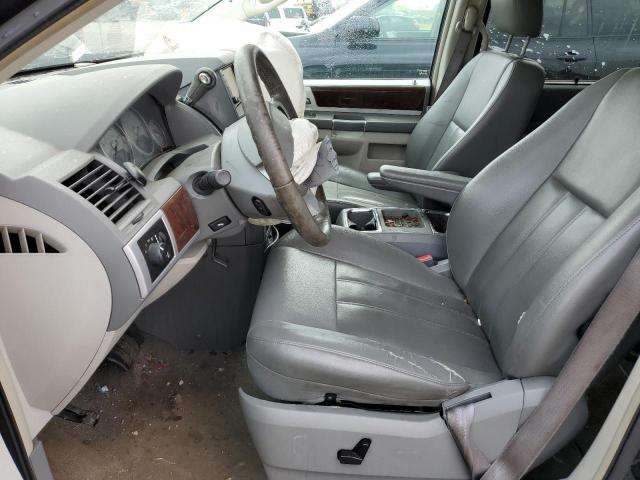 Photo 7 from auction – 2010 CHRYSLER TOWN & COU with VIN 2A4RR5DX0AR162066