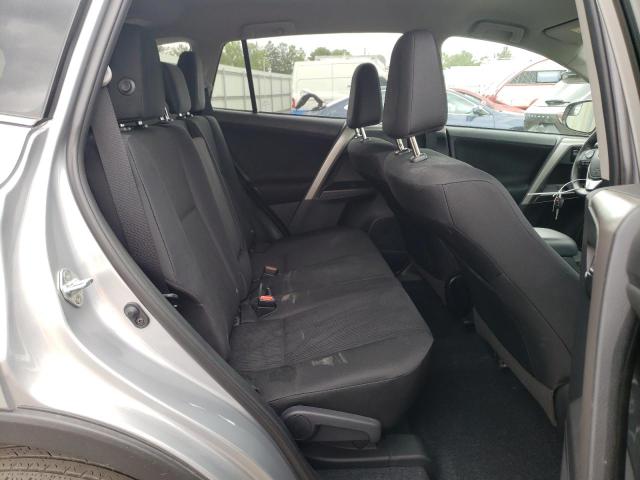 Photo 10 from auction – 2018 TOYOTA RAV4 LE with VIN 2T3BFREV3JW856812