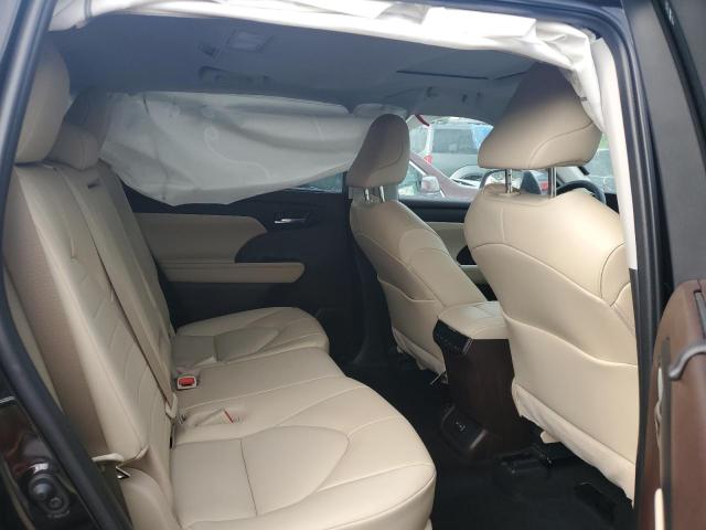 Photo 11 from auction – 2022 TOYOTA HIGHLANDER with VIN 5TDHZRAH4NS137500