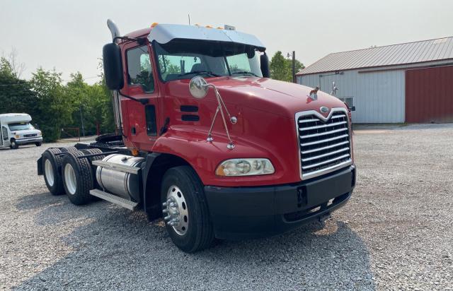 2005 MACK 600 CXN600