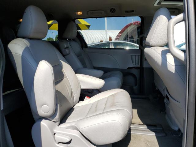 Photo 11 from auction – 2015 TOYOTA SIENNA XLE with VIN 5TDYK3DC4FS579101