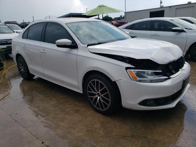 Photo 4 from auction – 2011 VOLKSWAGEN JETTA SEL with VIN 3VWLX7AJ0BM375246