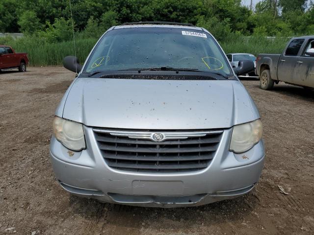 Photo 5 from auction – 2007 CHRYSLER TOWN & COU with VIN 2A4GP54L87R263374