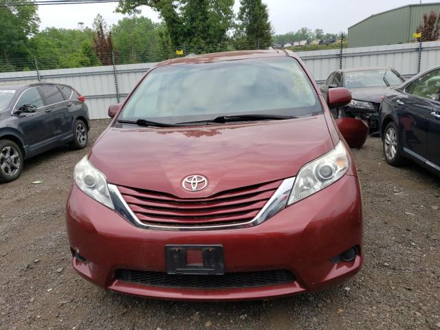 Photo 5 from auction – 2017 TOYOTA SIENNA LE with VIN 5TDKZ3DC2HS802904