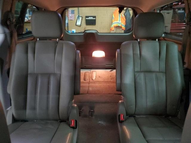 Photo 10 from auction – 2014 CHRYSLER TOWN & COU with VIN 2C4RC1CG7ER169748