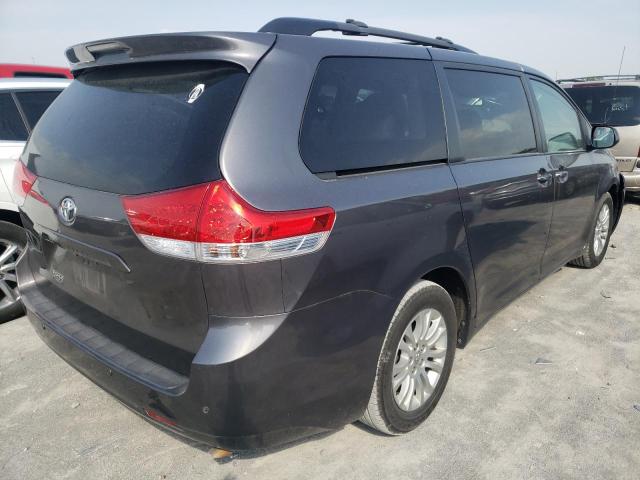 Photo 3 from auction – 2014 TOYOTA SIENNA XLE with VIN 5TDYK3DC0ES471475