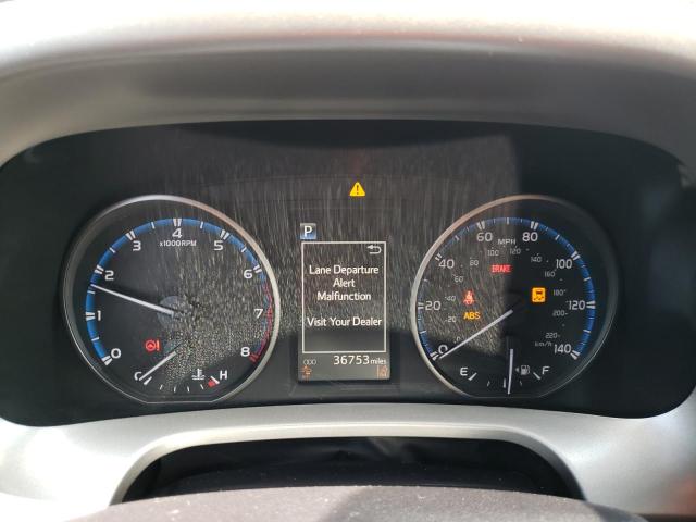 Photo 9 from auction – 2018 TOYOTA RAV4 LE with VIN 2T3BFREV4JW754922