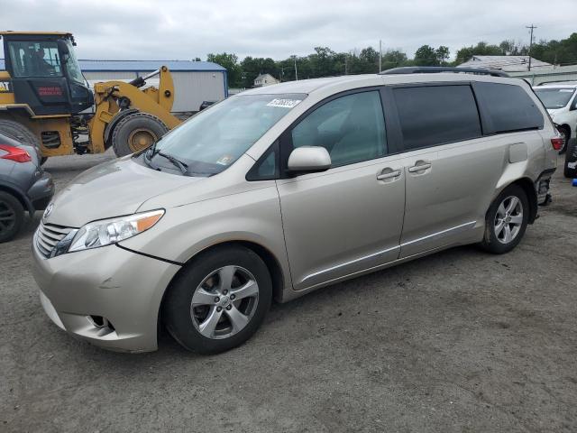 TOYOTA SIENNA LE 2017 with VIN 5TDKZ3DC0HS781678 - Photo from auction
