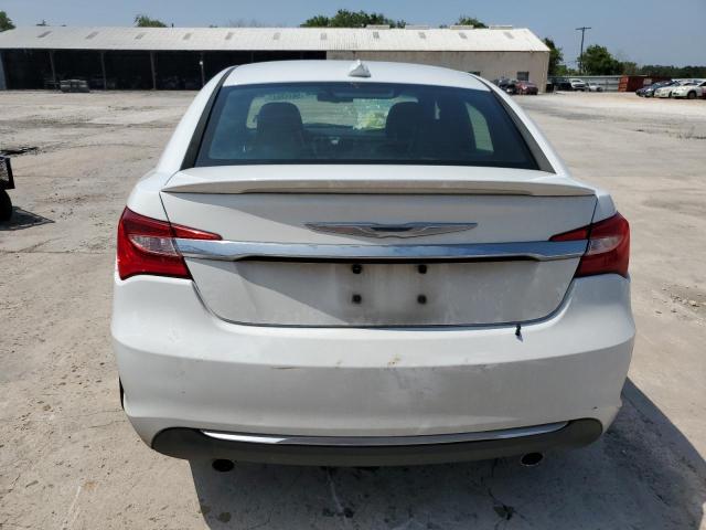 Photo 6 from auction – 2013 CHRYSLER 200 LIMITE with VIN 1C3CCBCG7DN612542