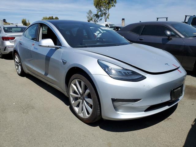 Photo 4 from auction – 2018 TESLA MODEL 3 with VIN 5YJ3E1EA7JF017886
