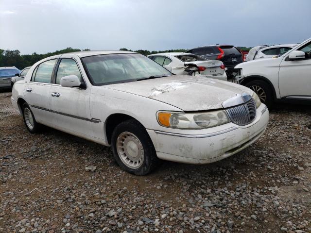 Photo 4 from auction – 2000 LINCOLN TOWN CAR with VIN 1LNHM81W3YY828898