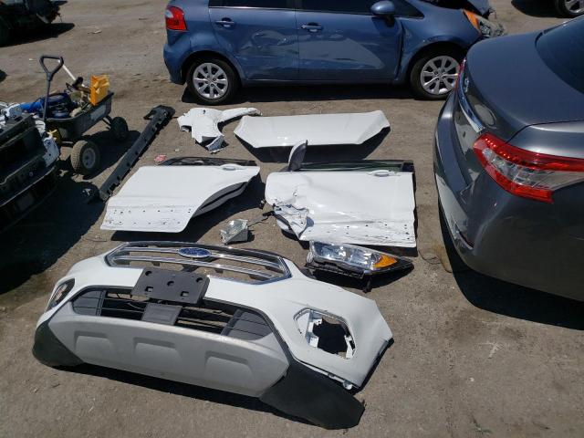 Photo 13 from auction – 2019 FORD ESCAPE SE with VIN 1FMCU9GD7KUB03227