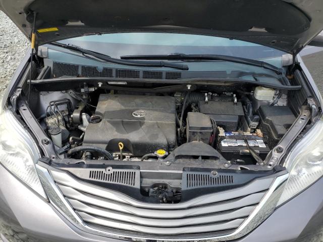 Photo 12 from auction – 2014 TOYOTA SIENNA XLE with VIN 5TDYK3DCXES491801