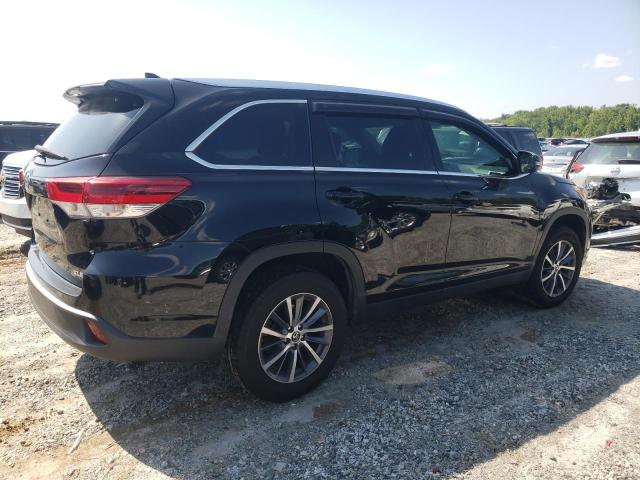 Photo 3 from auction – 2019 TOYOTA HIGHLANDER with VIN 5TDKZRFH0KS553666