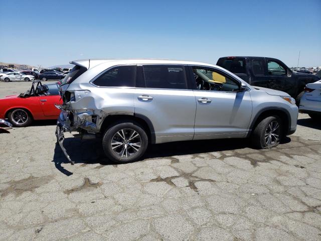 Photo 3 from auction – 2018 TOYOTA HIGHLANDER with VIN 5TDZZRFH4JS270507