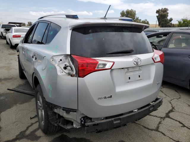 Photo 2 from auction – 2015 TOYOTA RAV4 XLE with VIN JTMWFREV3FD074337
